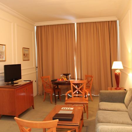 Napoleon Hotel Beirute Exterior foto