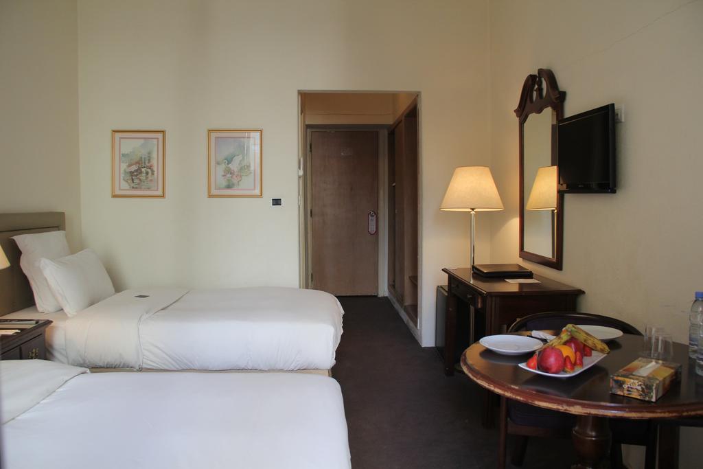 Napoleon Hotel Beirute Exterior foto
